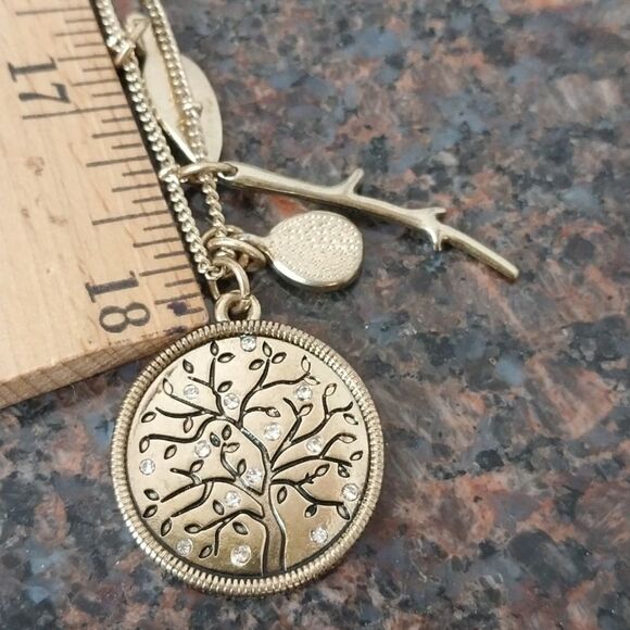 SAKS FIFTH AVENUE Gold Tree Of Life Pendant Necklace..EUC. - Picture 4 of 5